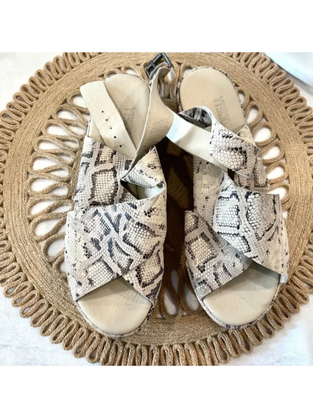 Matisse x AmuseSociety Runway Platform Sandal in Snakeskin Size 9